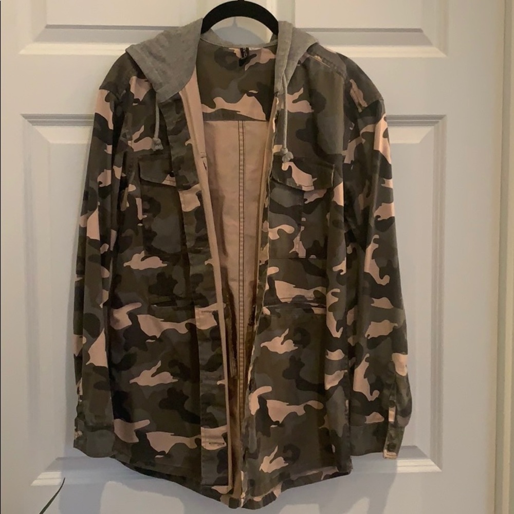 H&M Camo jacket with sweatshirt hoodie